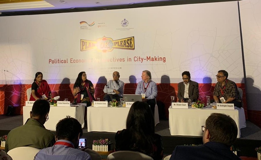 Prof. Angelique Chettiparamb participates in panel discussion on 'Land Rights and Leverage'