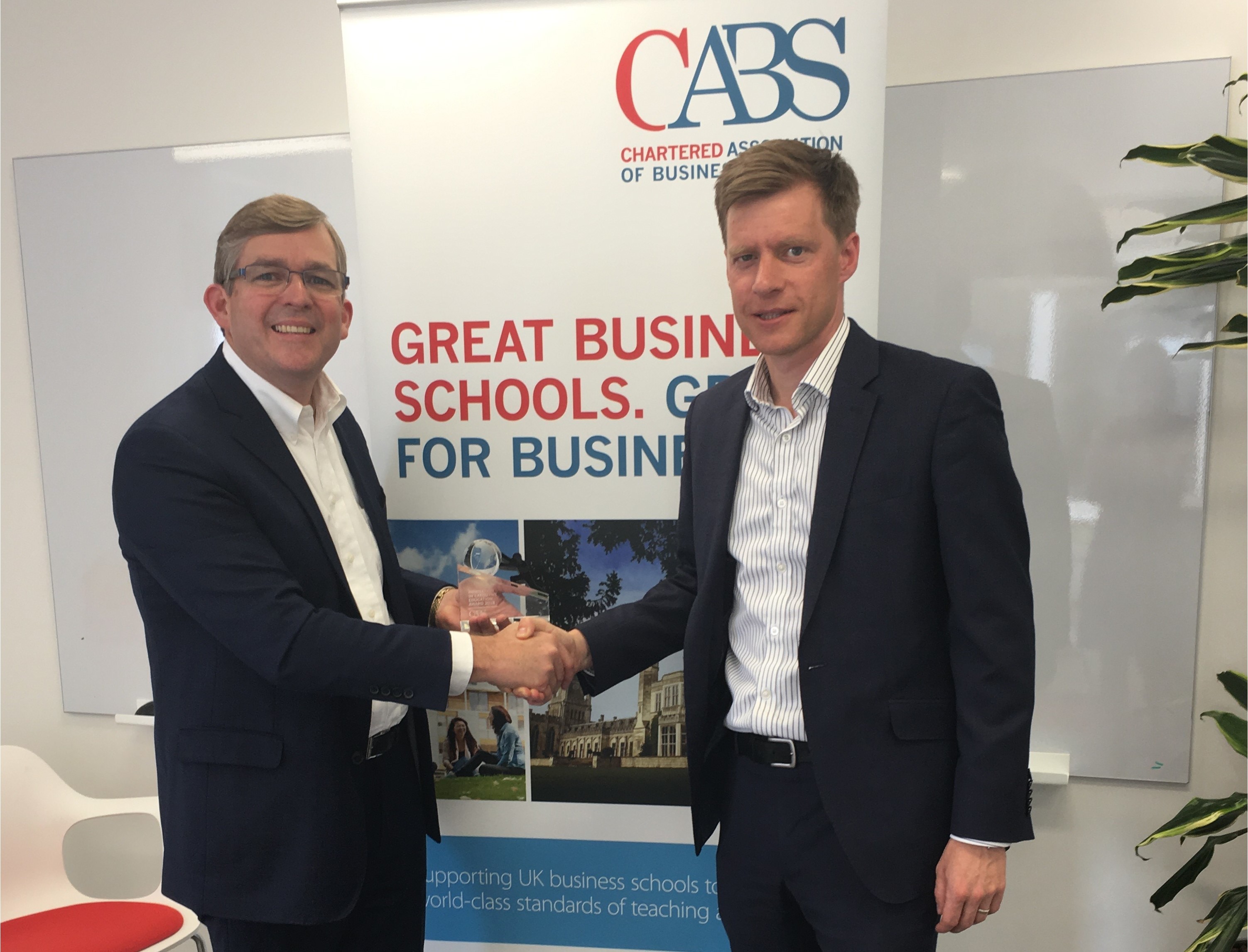 Henley receives innovation award