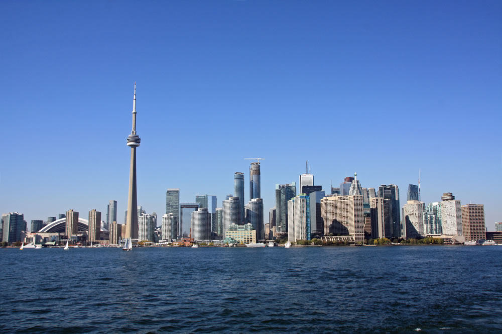 Alumni Breakfast with Professor Ginny Gibson in Toronto