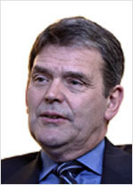 Dr David Ewers