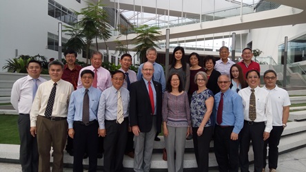Singapore Alumni visit Malaysia Campus