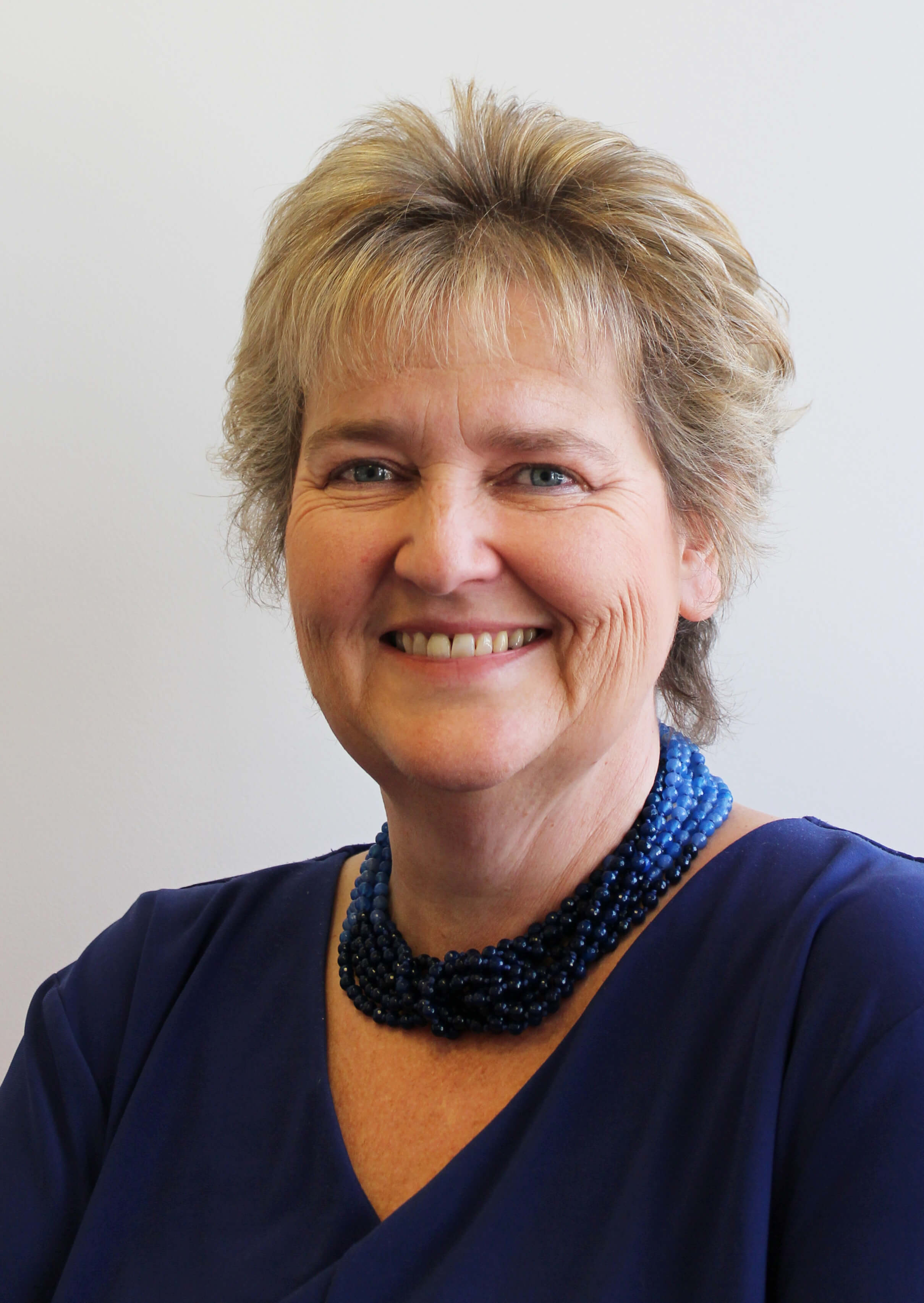 Dr Alison Carter